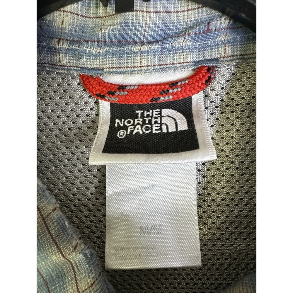 The North Face Mens Worn Plaid Striped Button Up Shirt Size Medium Zipper Pocket